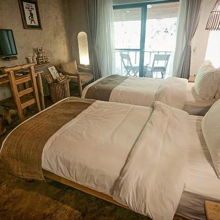 บาราฮี จังเกิ้ล ลอดจ์ Hotel Meghauli ภายนอก รูปภาพ