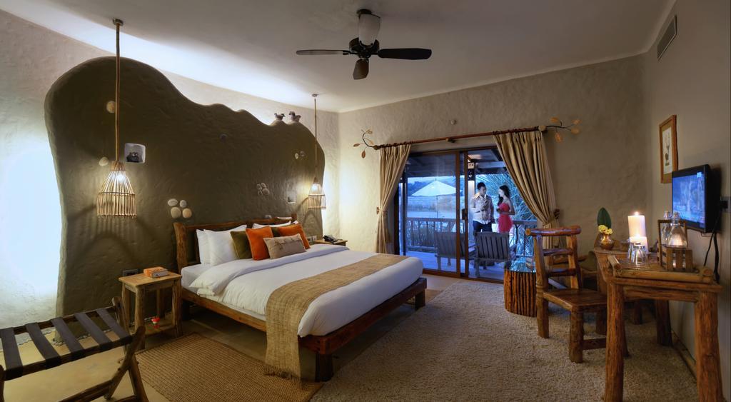 บาราฮี จังเกิ้ล ลอดจ์ Hotel Meghauli ภายนอก รูปภาพ